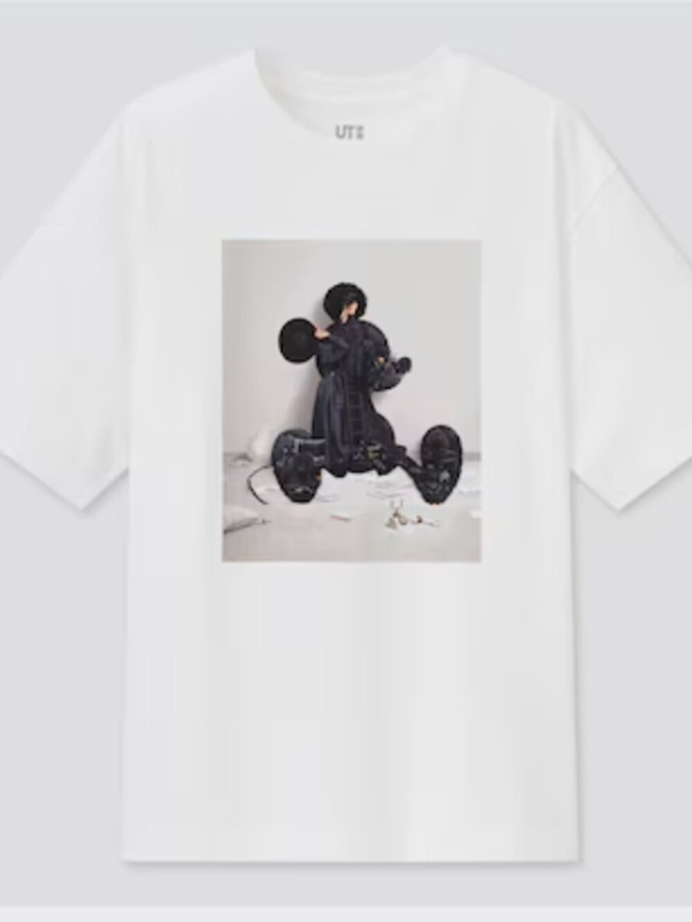 UNIQLO x Disney Graphic T-Shirt White Yuni Yoshida Size S